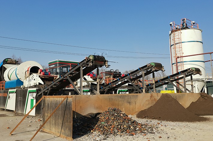 土壤淋洗修復設(shè)備運行現(xiàn)場