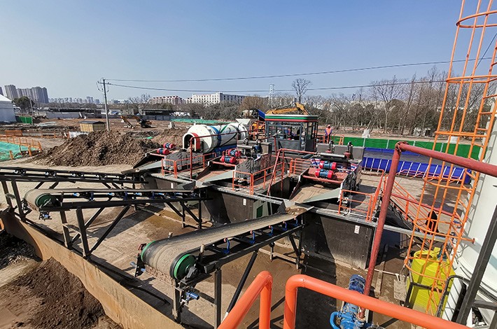 污染土壤修復(fù)工程現(xiàn)場